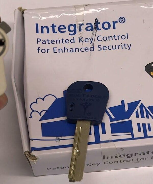 mul-t-lock integrator